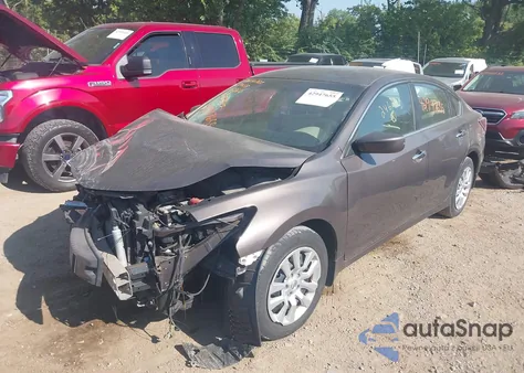 2015 Nissan Altima 2.5 S из США, поврежденный, VIN 1N4AL3AP0FC246245